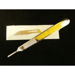  - Skalpell- Halter mit 1 Skalpell