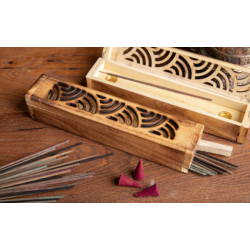 Support en bois avec boîte à provisions